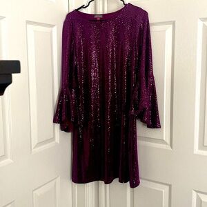 Beautiful, flashy and ready for a dinner party dress!